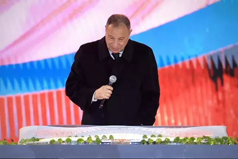 انطلقت ساعة الصفر.. الخطيب يعلن عن المدة الزمنية لمشروع ستاد الأهلي (فيديو)